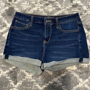 Arizona Jean Co. jean shorts, size 7.